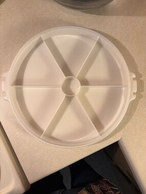 vintage Tupperware "Party Susan" divided relish tray w lid